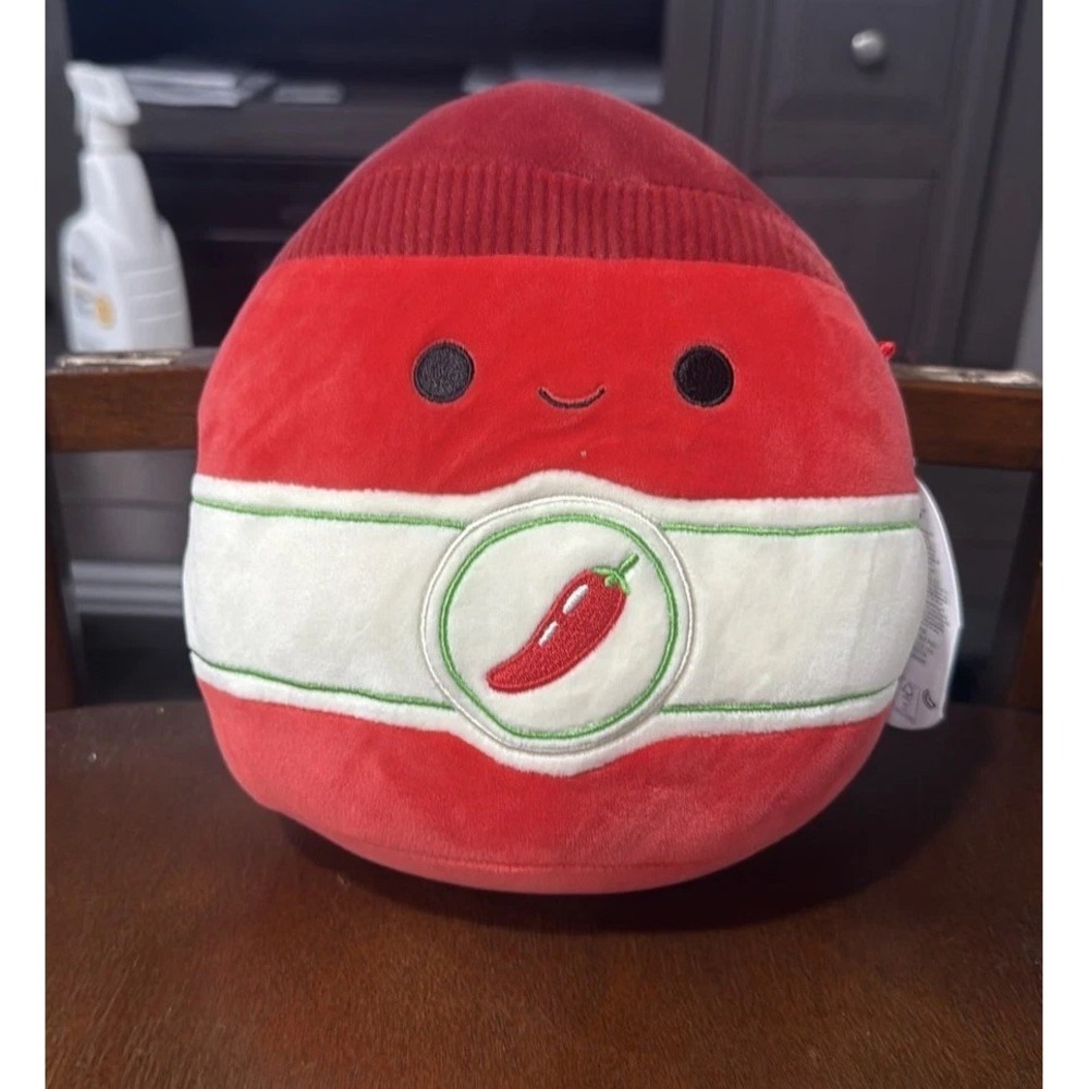 Squishmallows Illia Sriracha‎ Chili Bottle Plush 7.5 New with Tag